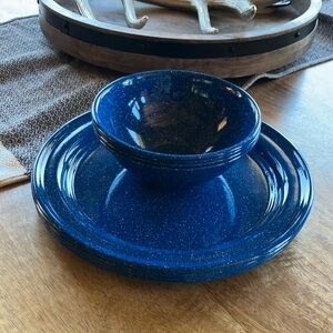 Metal plates and bowls set of 4